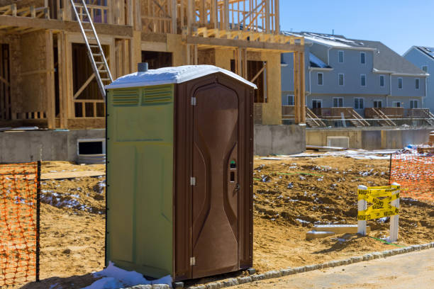 Portable Toilet Options We Offer in Sterling City, TX